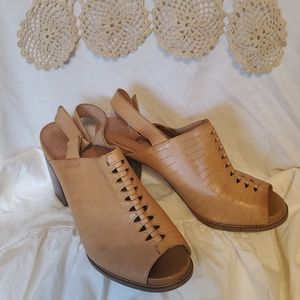 Clarks Briatta Key Tan